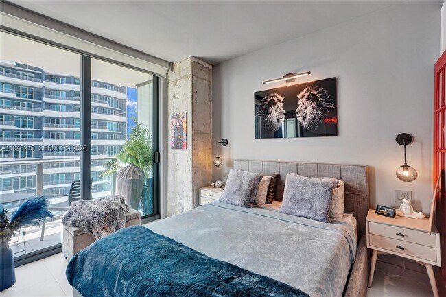 Building Photo - 1300 S Miami Ave