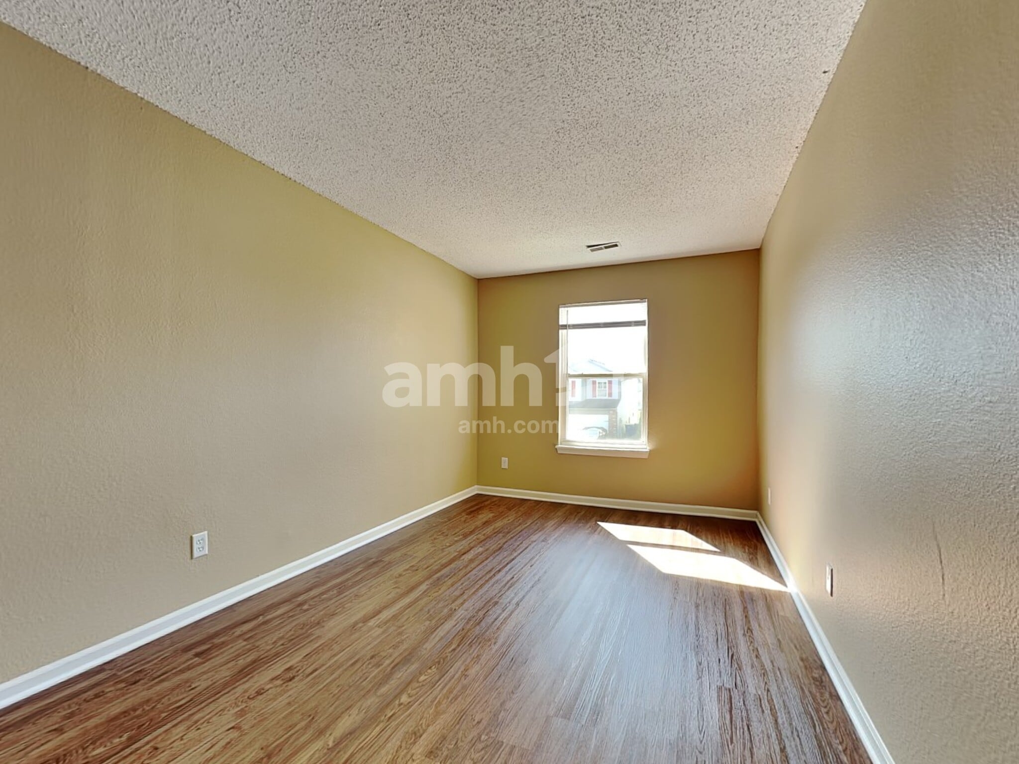 Building Photo - 6031 Draycott Dr
