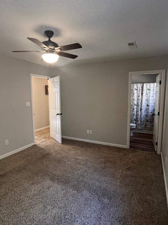 Building Photo - 822 Union Dell Ct