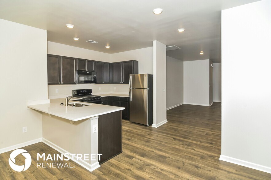 Building Photo - 1072 Pepper Stone Dr