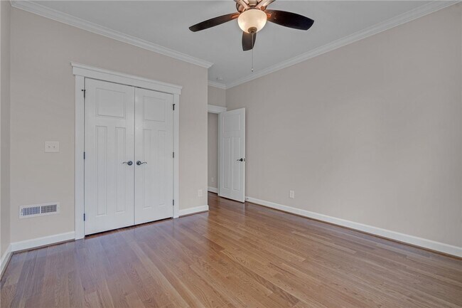 Building Photo - 137 Crawford Lake Dr