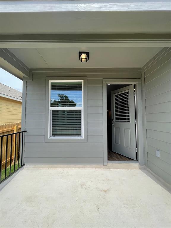 Building Photo - 10717 Steinbeck Dr