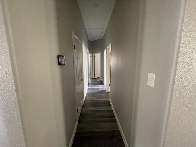 Building Photo - 3023 Bent Tree Loop