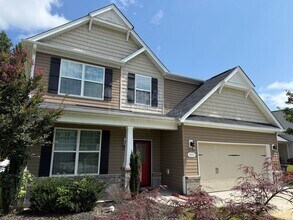 Building Photo - Stately 5bd/3.5ba two-level Home in Reedy ...
