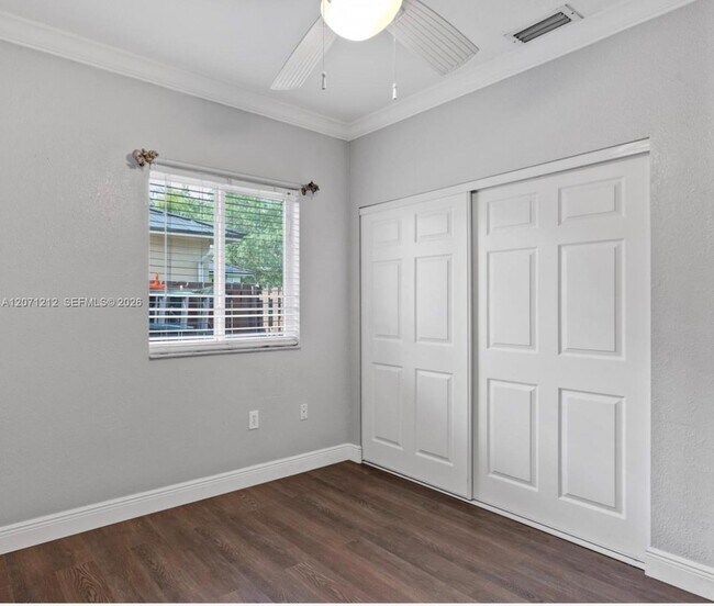 Building Photo - 14571 SW 160th Ct