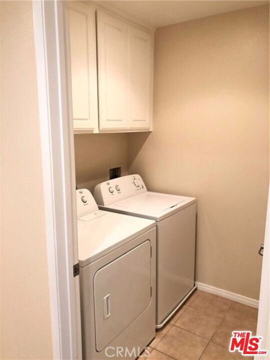 Building Photo - 9497 Jack Rabbit Dr