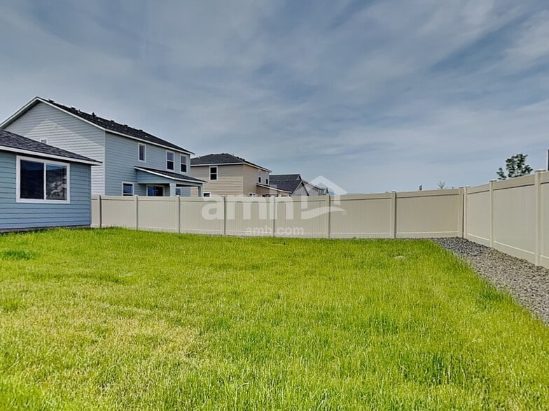 Building Photo - 9396 W Shumard St