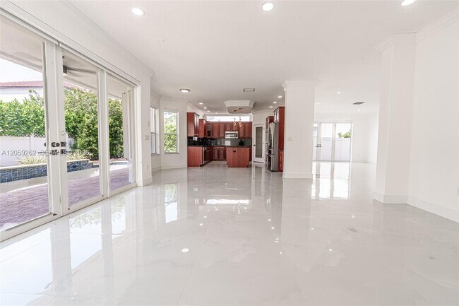 Building Photo - 15699 SW 54th Ct