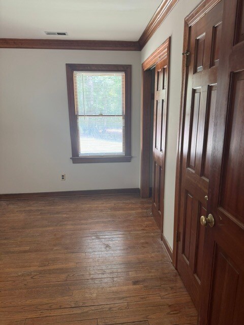 Building Photo - 7270 Narrowridge Rd
