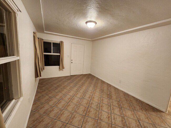 Building Photo - 2274 Kearney Ave