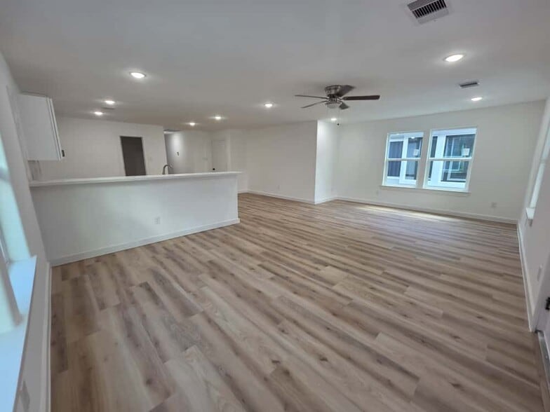 Building Photo - 8406 De Priest St