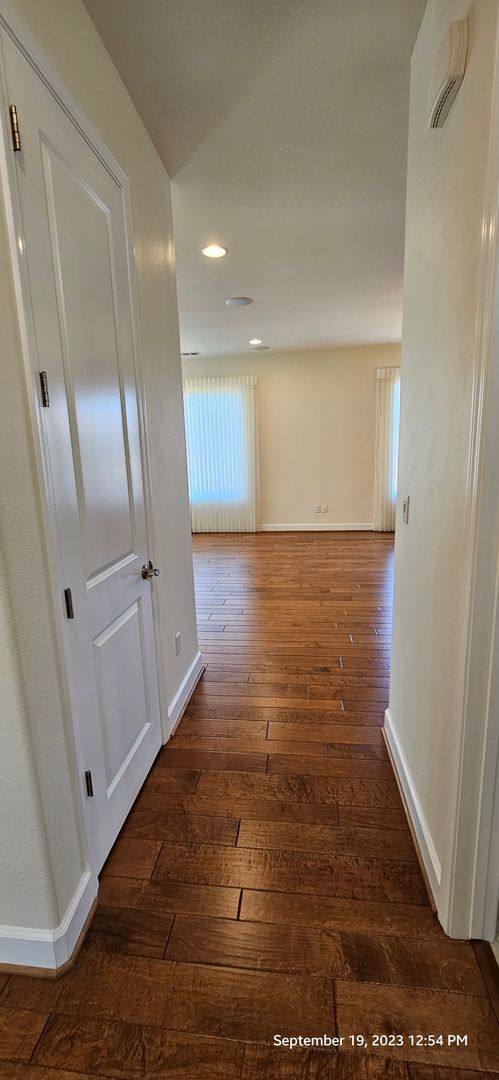 Building Photo - Beautiful Newer Rice Ranch Single Story Home in Orcutt