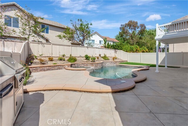 Building Photo - 47 Creek View Rd