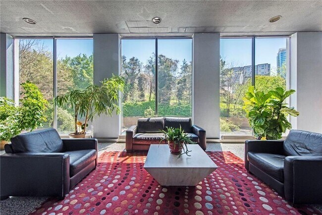 Building Photo - 215 Piedmont Ave NE