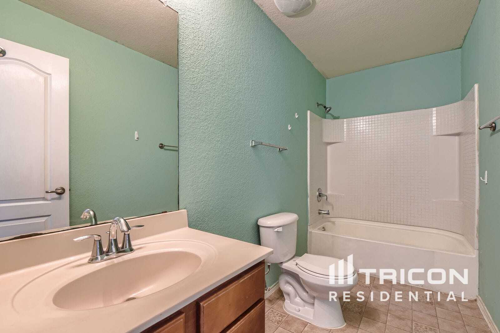 Building Photo - 7156 Little Mohican Dr