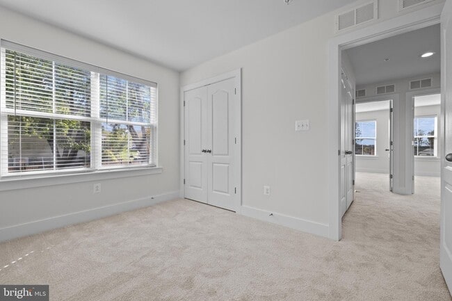 Building Photo - 148 W Baltimore St