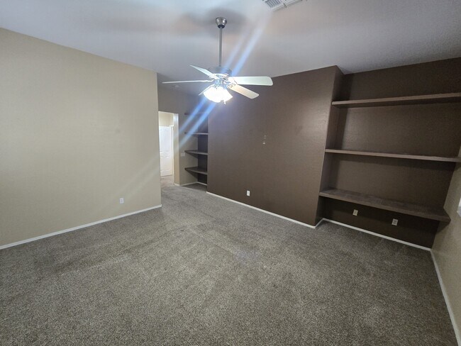 Building Photo - 1580 N Racine Ct