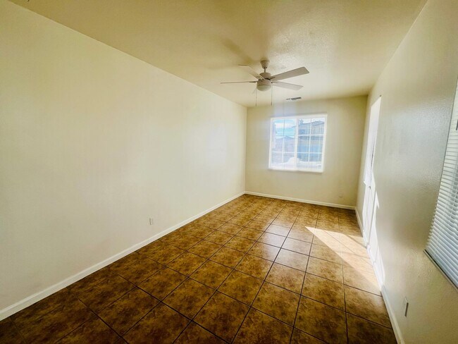 Building Photo - Charming Single-Story 3-Bedroom Home with Bonus Room