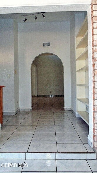 Building Photo - 7133 Imperial Ridge Dr