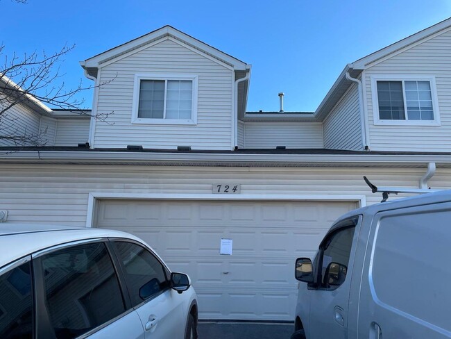 Building Photo - 724 County Line Rd