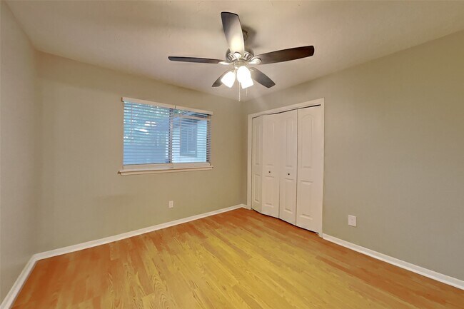 Building Photo - 15022 Ringfield Dr