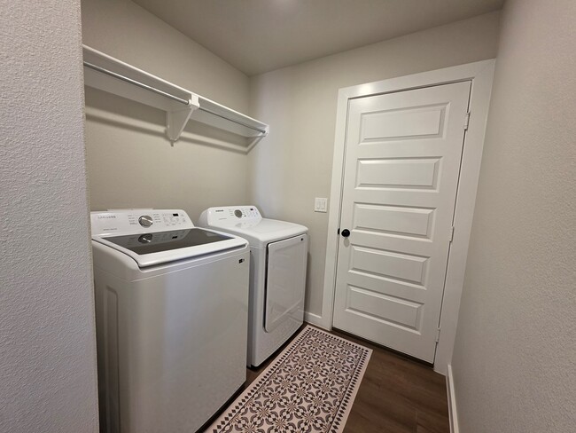 Building Photo - 235 Trailblazer Ln