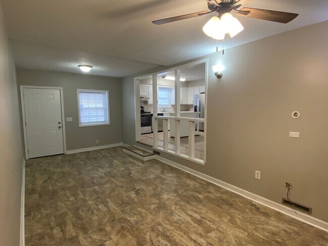 Building Photo - Corner lot; New appliances, New bathroom V...