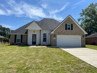 Building Photo - Gorgeous 2021 Home