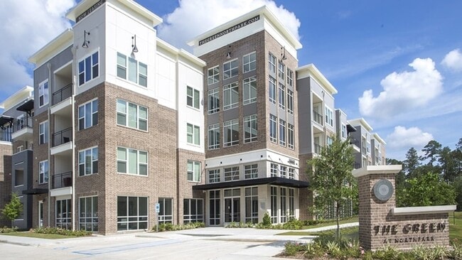 Building Photo - 2021 Sullivan Ln