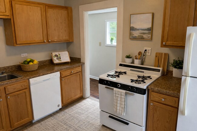 Building Photo - 362 Oldham Ave