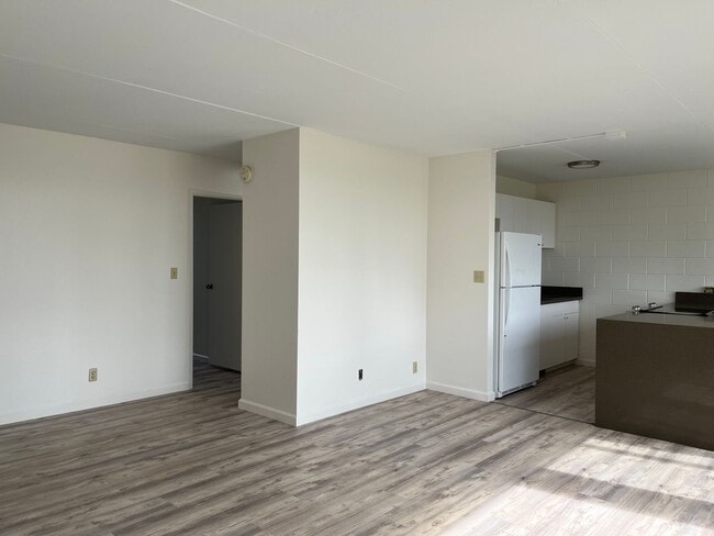 Building Photo - Mililani Area - Nahoa apts 2 bedrooms, 1 b...