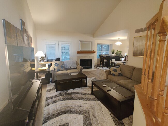 Building Photo - 1138 Fairways Blvd