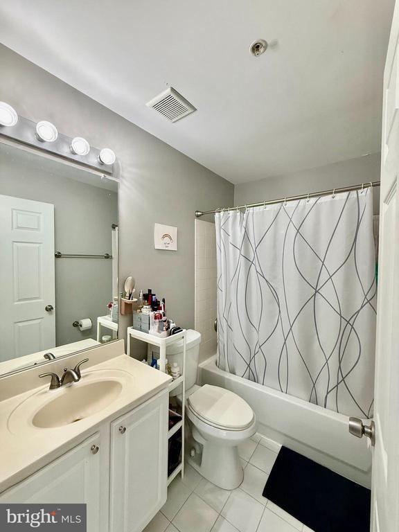 Building Photo - 18825 Sparkling Water Dr