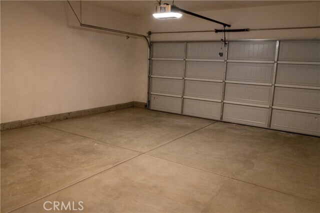 Building Photo - 6136 Valentina Wy
