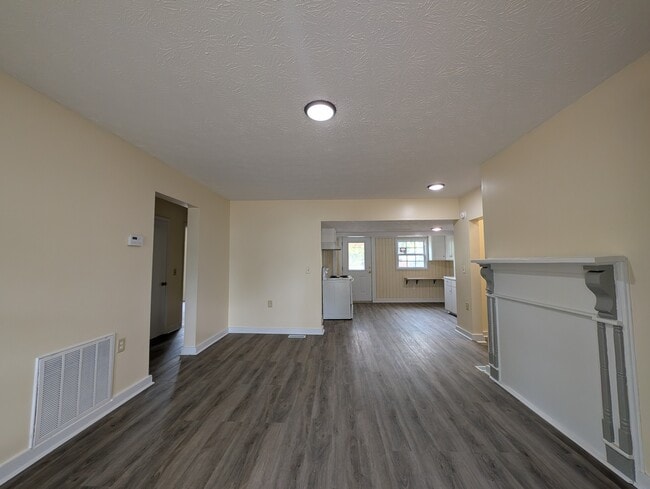 Building Photo - 84 Womack Ave