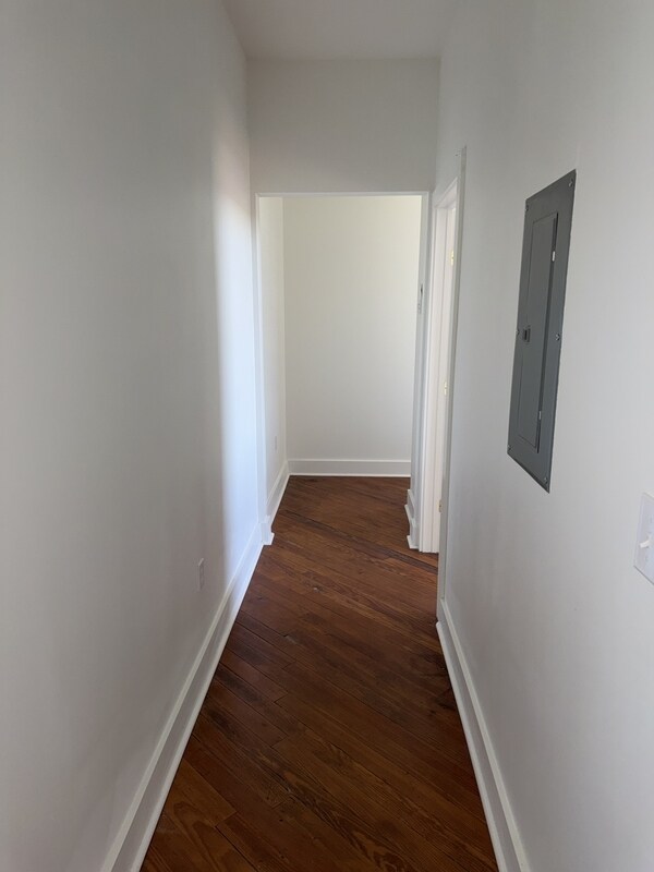 Building Photo - 901 Fifth Street - 301