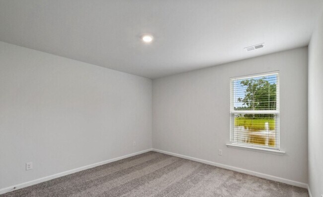 Building Photo - 22 Cedar View Cir