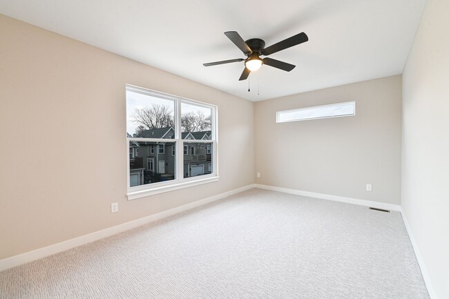 Building Photo - Walworth Townhomes