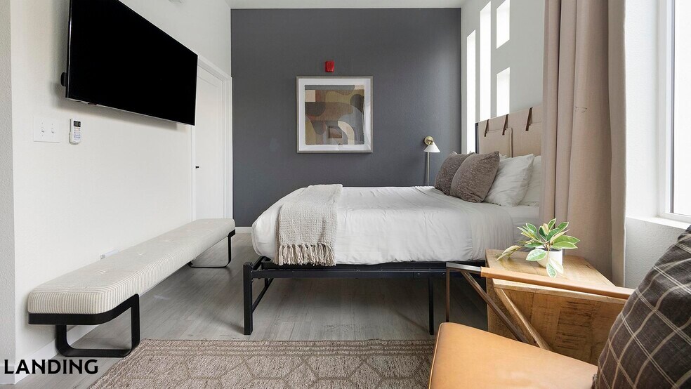 Building Photo - 3024-3024 Zuni St