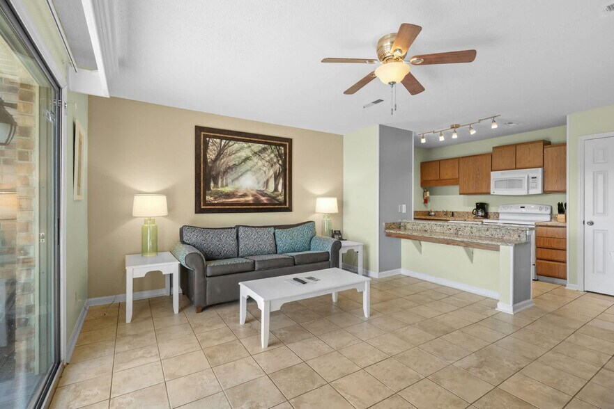 Building Photo - 203 Double Eagle Dr