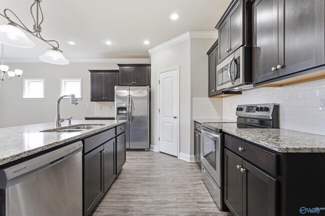 Building Photo - 121 Balboa Rd