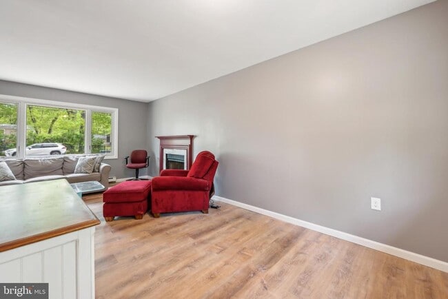 Building Photo - 310 N Carolina Trail
