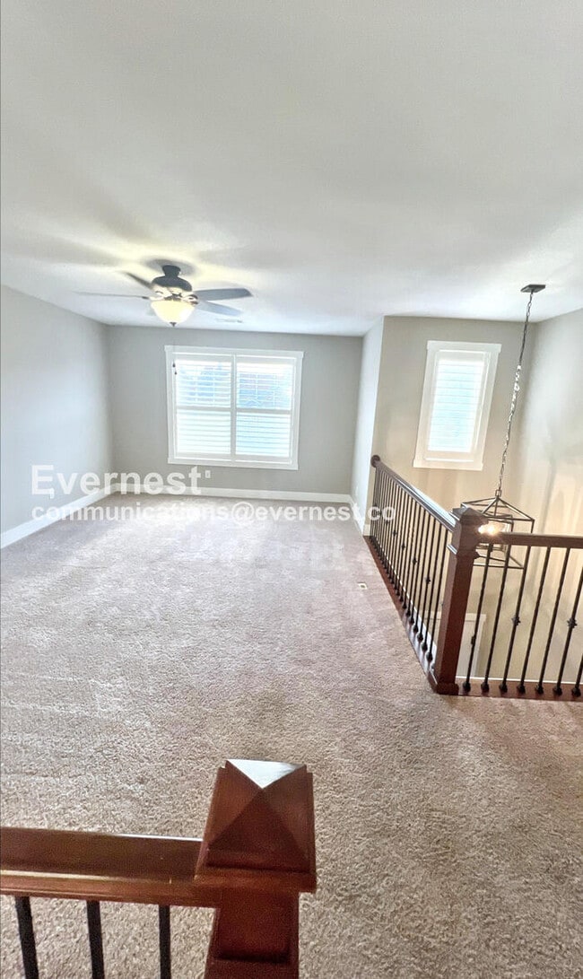 Building Photo - 509 SW Brummel Rd