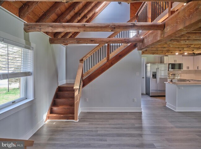 Building Photo - 4325 Lehnenberg Rd