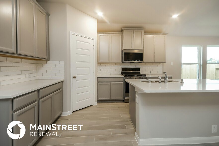 Building Photo - 610 Ellwood Terrace Ln