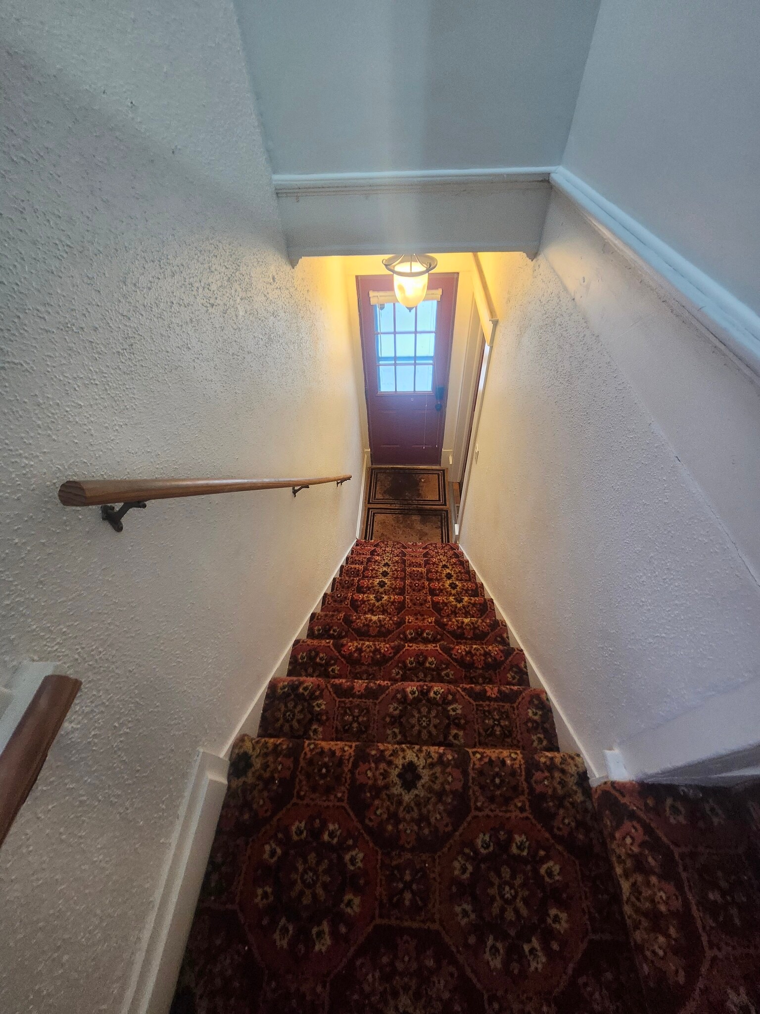 Building Photo - 796 Larpenteur Ave W