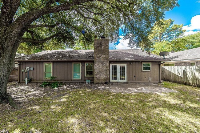 Building Photo - 15702 Pagehurst Dr