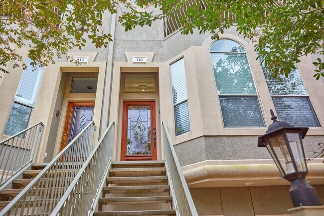 Building Photo - 110 Detering St
