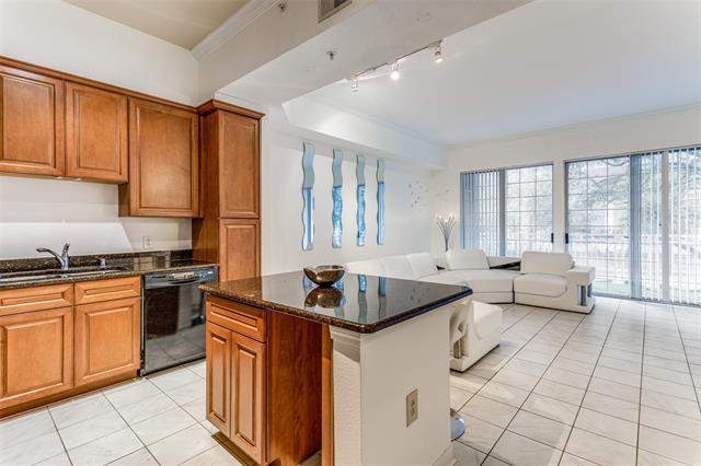 Building Photo - 3225 Turtle Creek Blvd Blvd