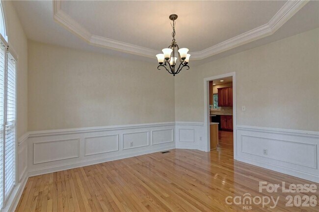 Building Photo - 10496 Gunnison Ln